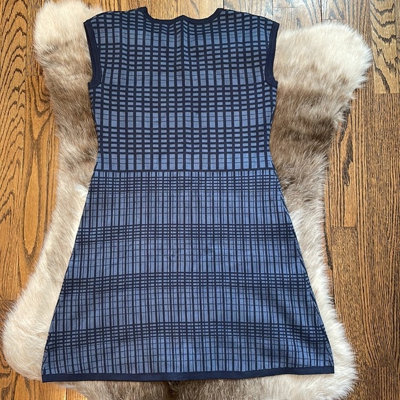 Pink Rose knit dress - Picture 6 of 6